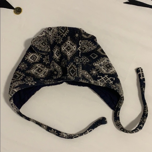 Tocota bonnet - Picture 1 of 2